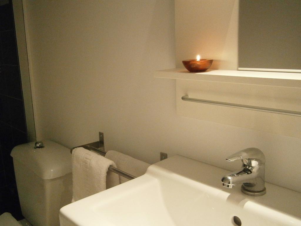 Marbel Apartments Барселона Номер фото